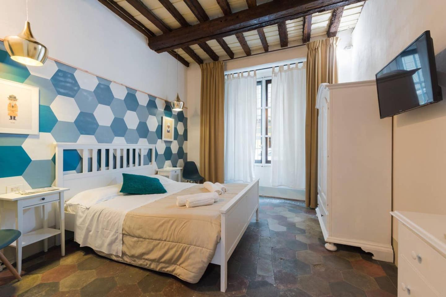 F4 - Santa Croce One Bedroom Flat 2 To 4 Guests Apartment Florence