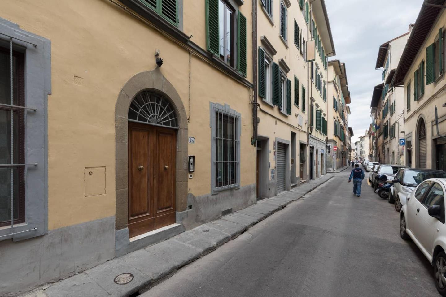 Apartment F4 - Santa Croce One Bedroom Flat 2 To 4 Guests Florence